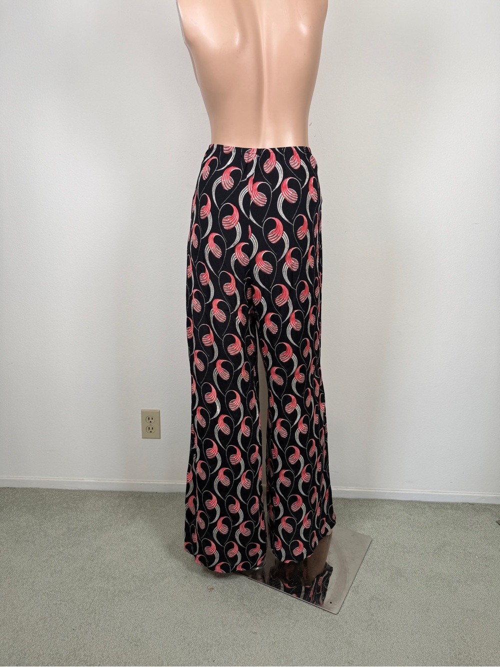 Loco lindo Black & Pink Wide Leg Printed Palazzo Pants - Picture 4 of 4